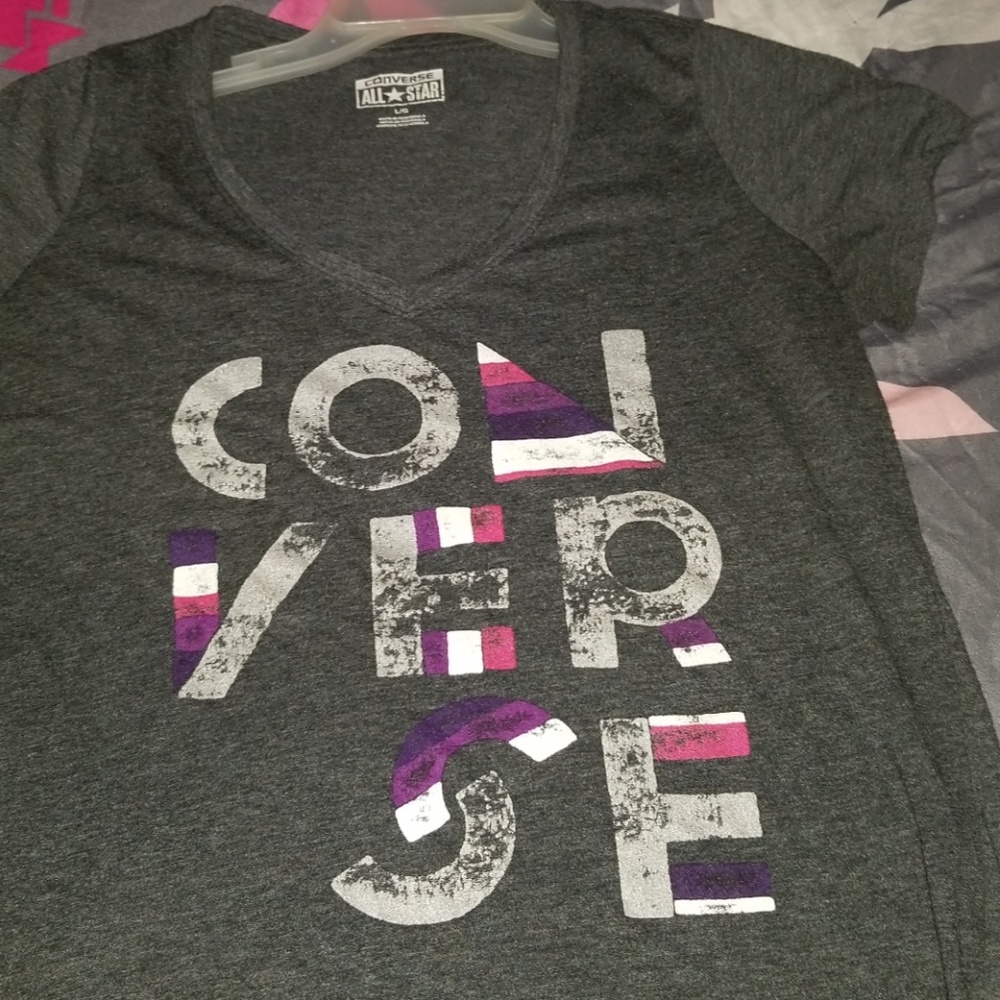 Converse tee